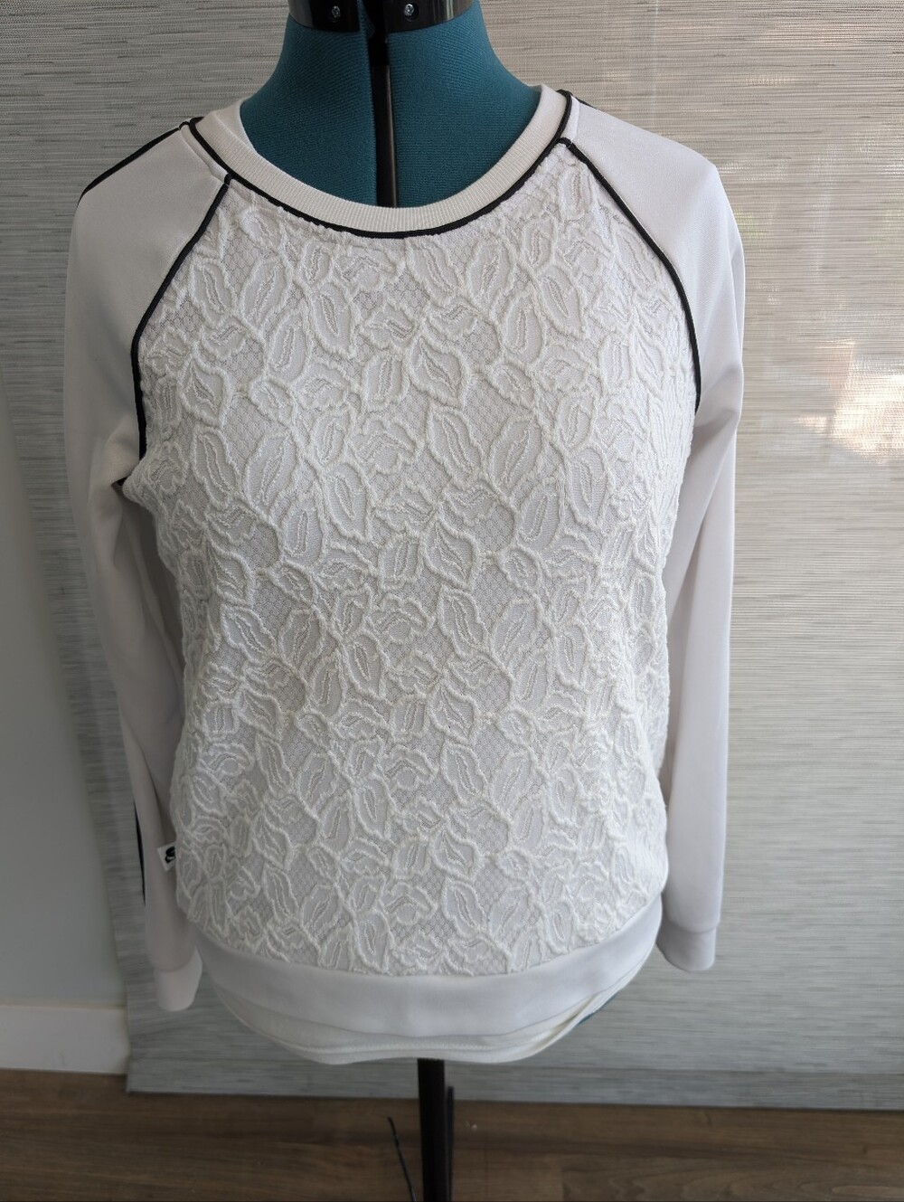 Karl Lagerfeld White Lace-Front Raglan Sweatshirt - Women's Top